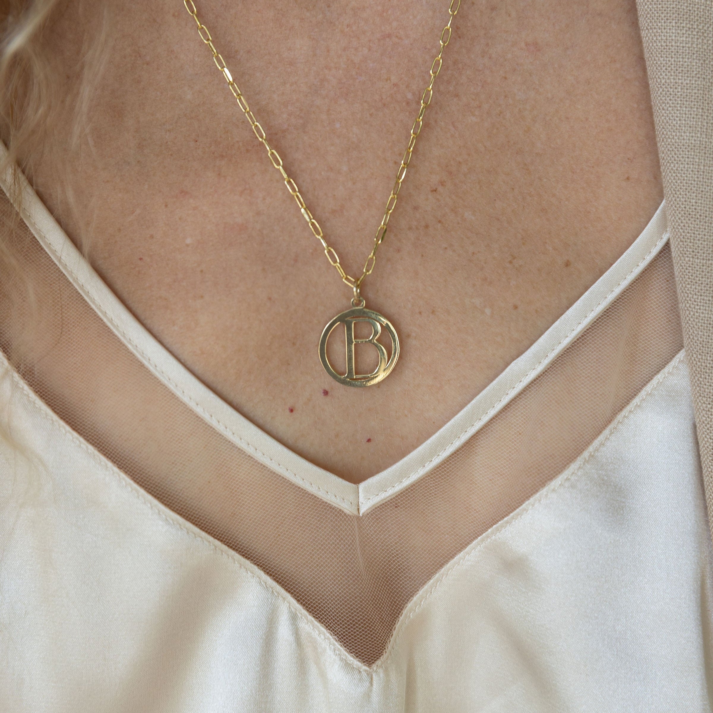 THIN PAPERCLIP LINK CHAIN in 14k gold